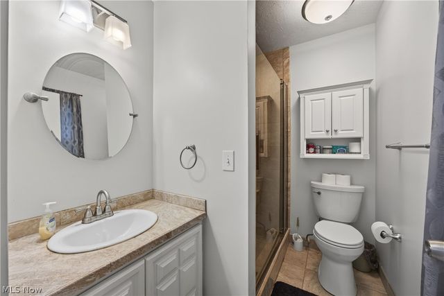 30 Chelmsford Drive, Aurora, OH 44202