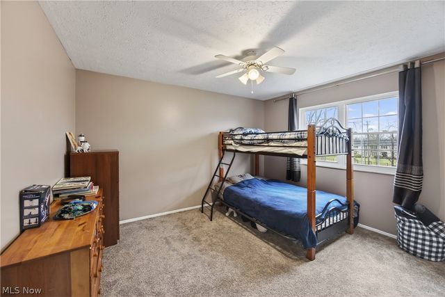 30 Chelmsford Drive, Aurora, OH 44202