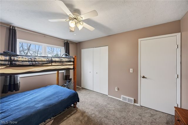 30 Chelmsford Drive, Aurora, OH 44202