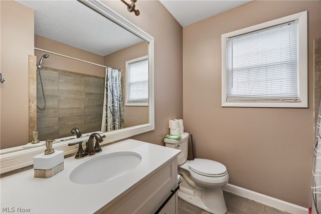 30 Chelmsford Drive, Aurora, OH 44202