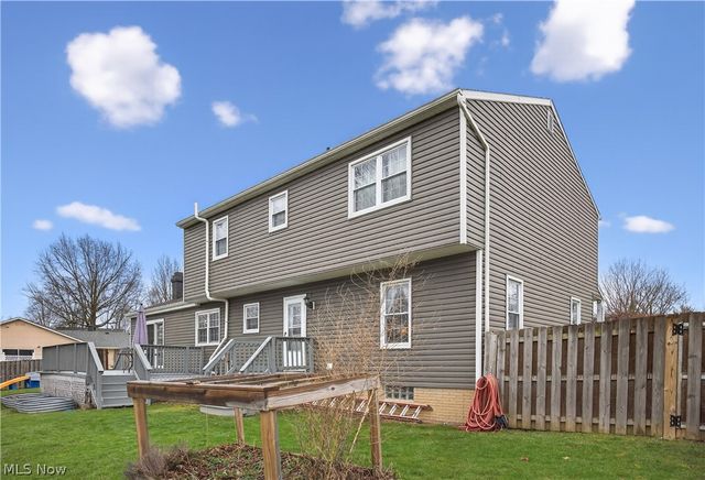 30 Chelmsford Drive, Aurora, OH 44202