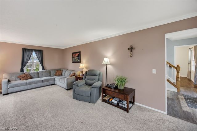 30 Chelmsford Drive, Aurora, OH 44202