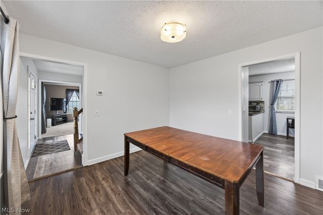 30 Chelmsford Drive, Aurora, OH 44202