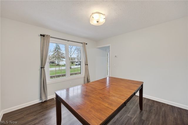 30 Chelmsford Drive, Aurora, OH 44202