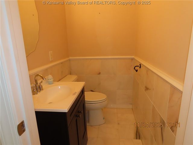 104 Francis Drive, Charleston, WV 25311