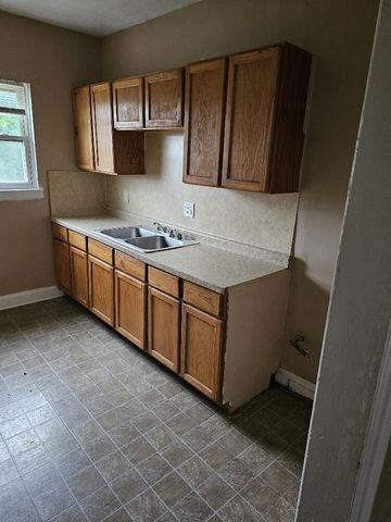17378 Kentucky Street, Detroit, MI 48221