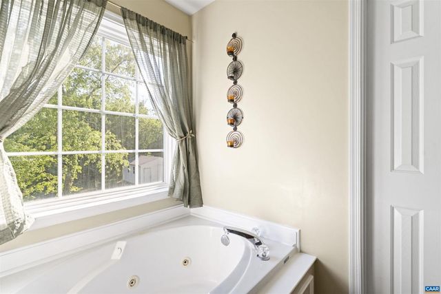 156 SOUTHRIDGE DR, Ruckersville, VA 22968