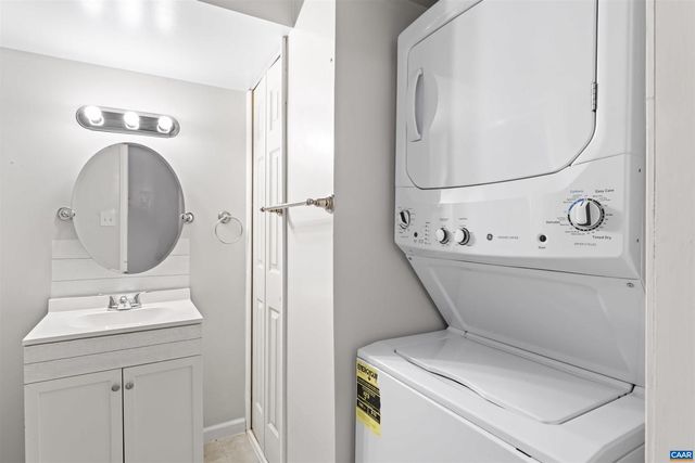 156 SOUTHRIDGE DR, Ruckersville, VA 22968