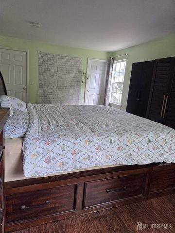 344 Bowler Court, Piscataway, NJ 08854