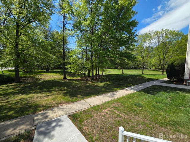 344 Bowler Court, Piscataway, NJ 08854