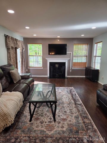 344 Bowler Court, Piscataway, NJ 08854