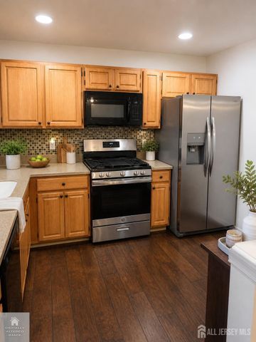344 Bowler Court, Piscataway, NJ 08854