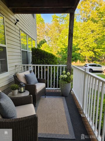 344 Bowler Court, Piscataway, NJ 08854