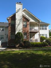 344 Bowler Court, Piscataway, NJ 08854