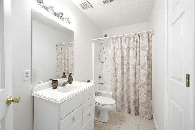 3405 Ravenwood Drive, Atlanta, GA 30349