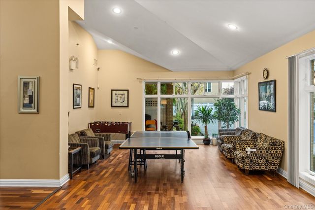1962 Bergen Avenue 2C, Brooklyn, NY 11234