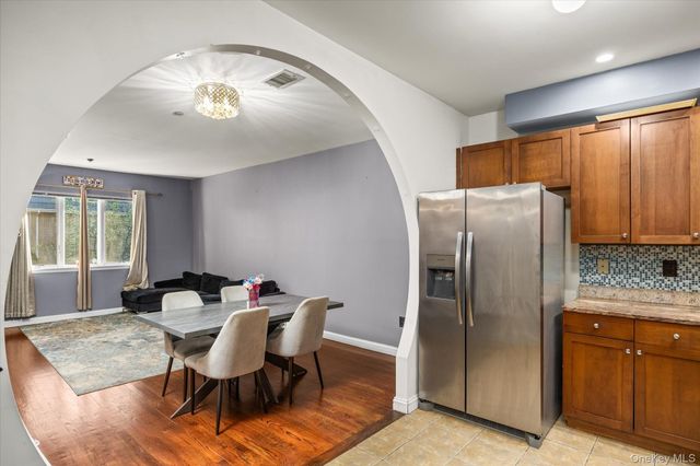 1962 Bergen Avenue 2C, Brooklyn, NY 11234