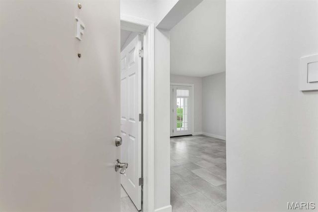 918 Hanna Place Court F, Manchester, MO 63021