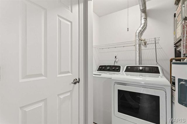 918 Hanna Place Court F, Manchester, MO 63021