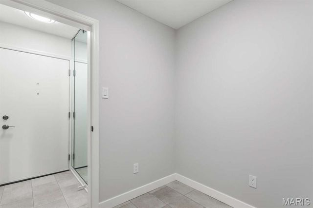 918 Hanna Place Court F, Manchester, MO 63021