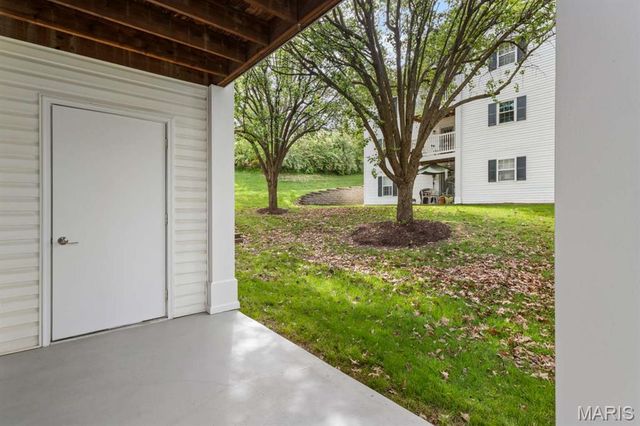 918 Hanna Place Court F, Manchester, MO 63021