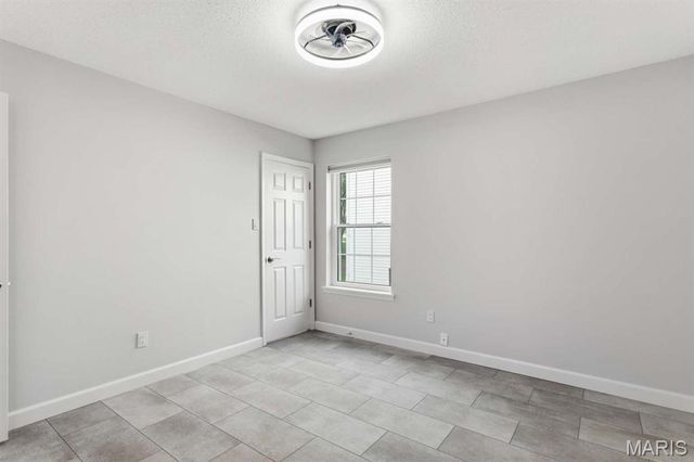 918 Hanna Place Court F, Manchester, MO 63021