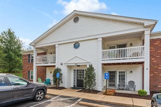 918 Hanna Place Court F, Manchester, MO 63021