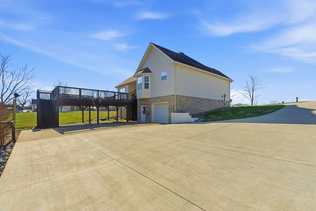 4357 Airport Rd, Springfield, TN 37172