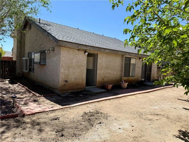 14118 Rosewood Drive, Hesperia, CA 92344