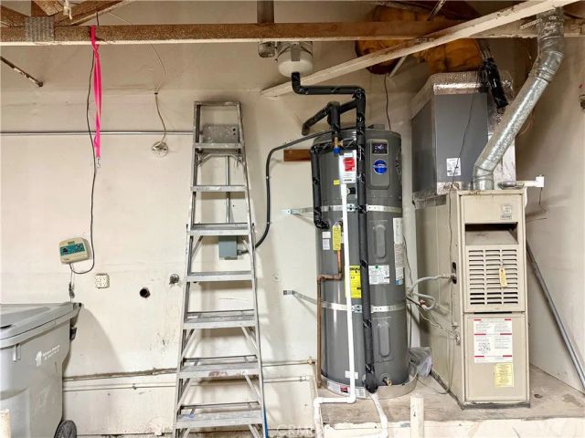 14118 Rosewood Drive, Hesperia, CA 92344