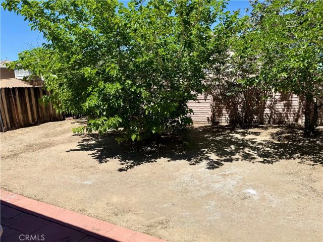 14118 Rosewood Drive, Hesperia, CA 92344