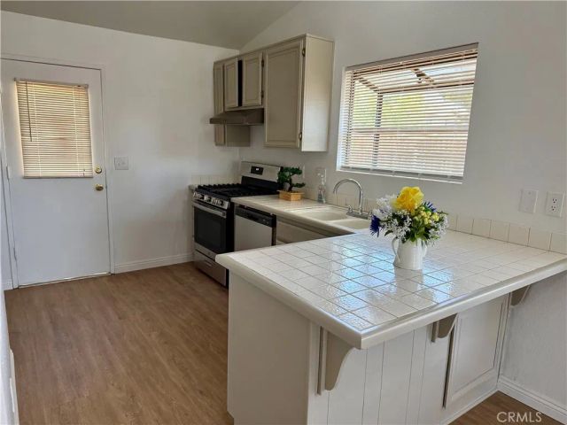 14118 Rosewood Drive, Hesperia, CA 92344