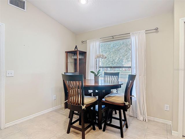 880 VINDALE ROAD, Tavares, FL 32778