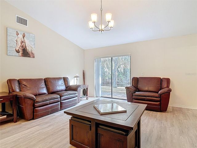 880 VINDALE ROAD, Tavares, FL 32778