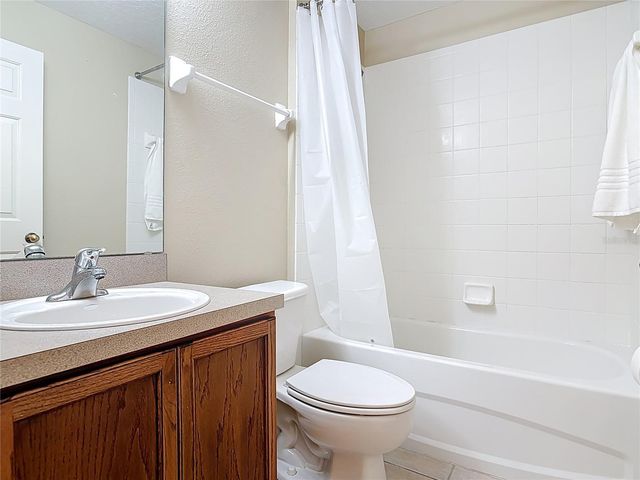 880 VINDALE ROAD, Tavares, FL 32778