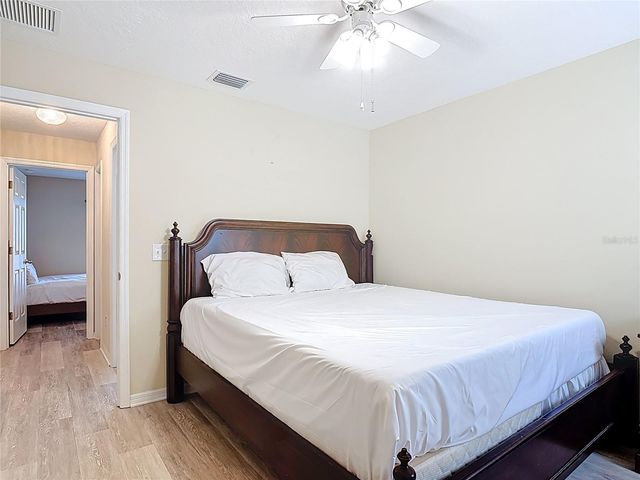 880 VINDALE ROAD, Tavares, FL 32778