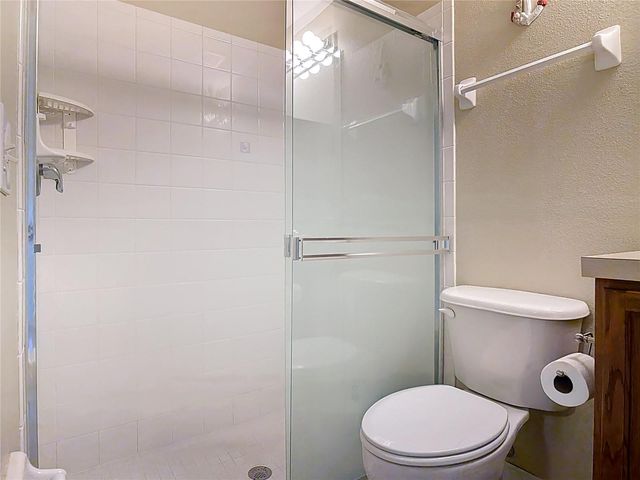 880 VINDALE ROAD, Tavares, FL 32778