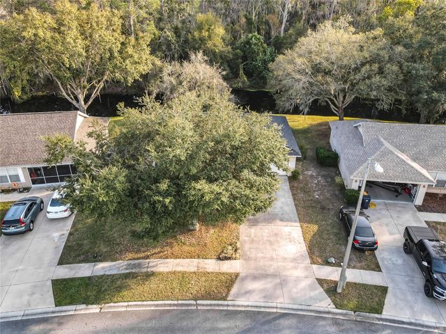 880 VINDALE ROAD, Tavares, FL 32778