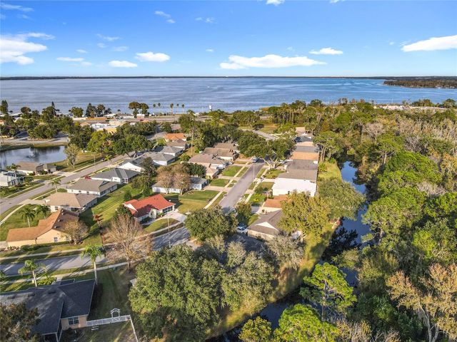 880 VINDALE ROAD, Tavares, FL 32778