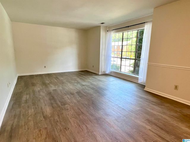 2024 Montreat Pkwy, Vestavia Hills, AL 35216