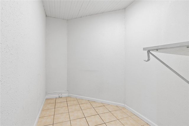 1433 Cambridge Dr, Corpus Christi, TX 78415