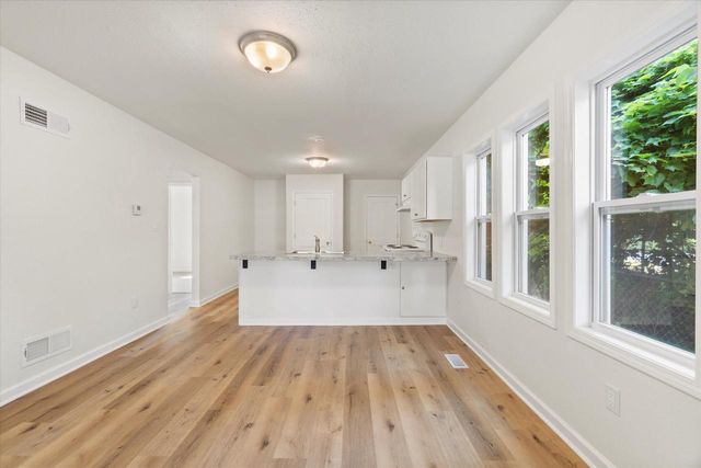 3342 N 24th STREET, Milwaukee, WI 53206