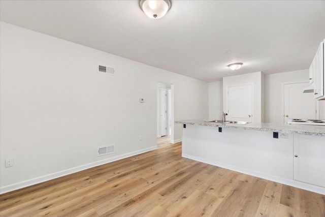 3342 N 24th STREET, Milwaukee, WI 53206