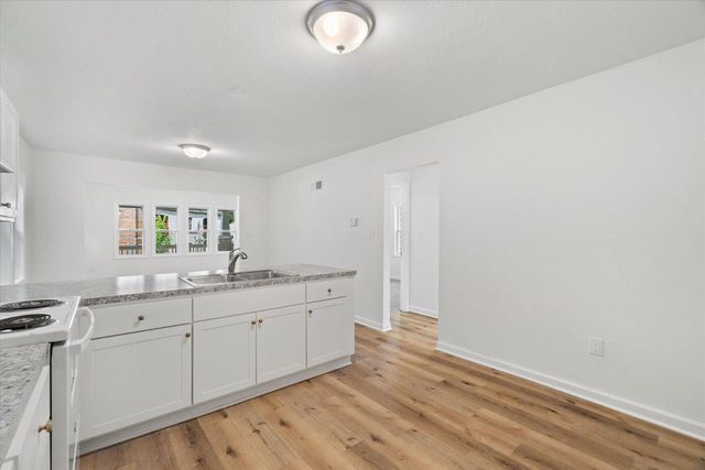 3342 N 24th STREET, Milwaukee, WI 53206