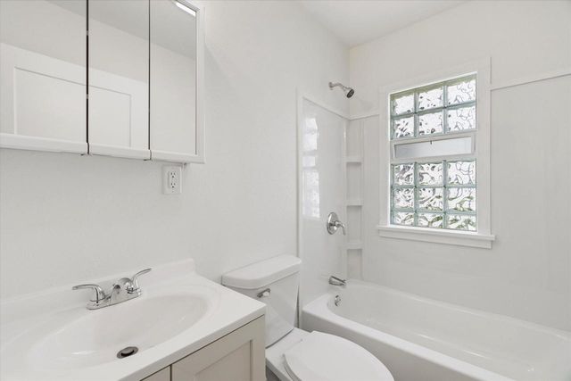 3342 N 24th STREET, Milwaukee, WI 53206