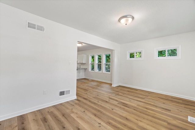 3342 N 24th STREET, Milwaukee, WI 53206