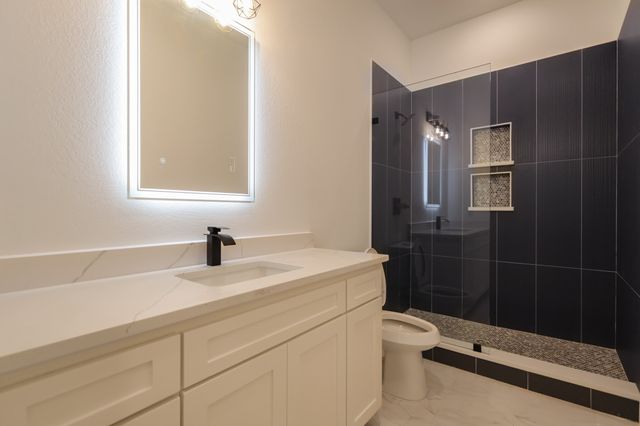 1032 E Arlington Avenue, Fort Worth, TX 76104