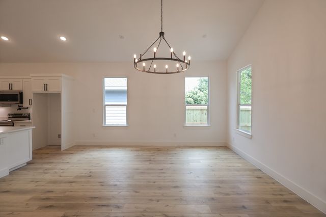 1032 E Arlington Avenue, Fort Worth, TX 76104