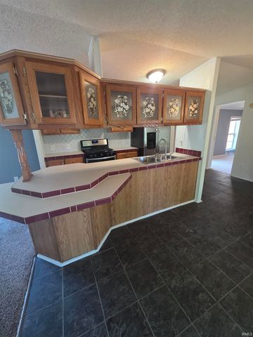 31 N Vacation Way, North Manchester, IN 46962