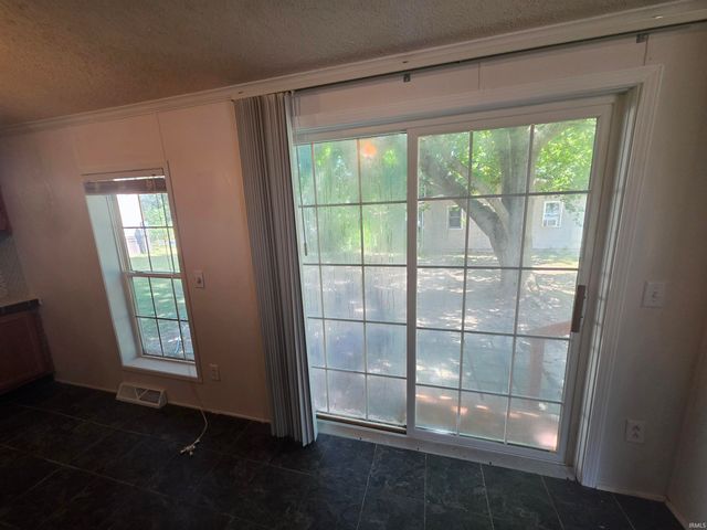 31 N Vacation Way, North Manchester, IN 46962